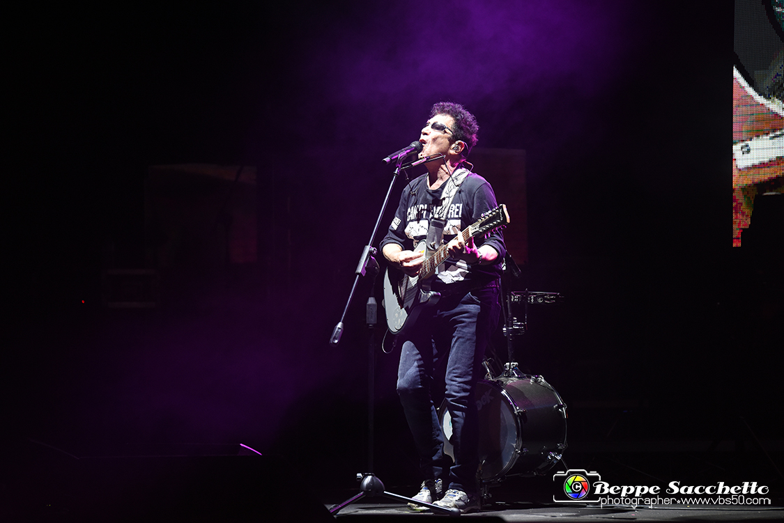 VBS_4017 - Concerto Edoardo Bennato - Peter Pan Rock 'n' Roll Tour.jpg